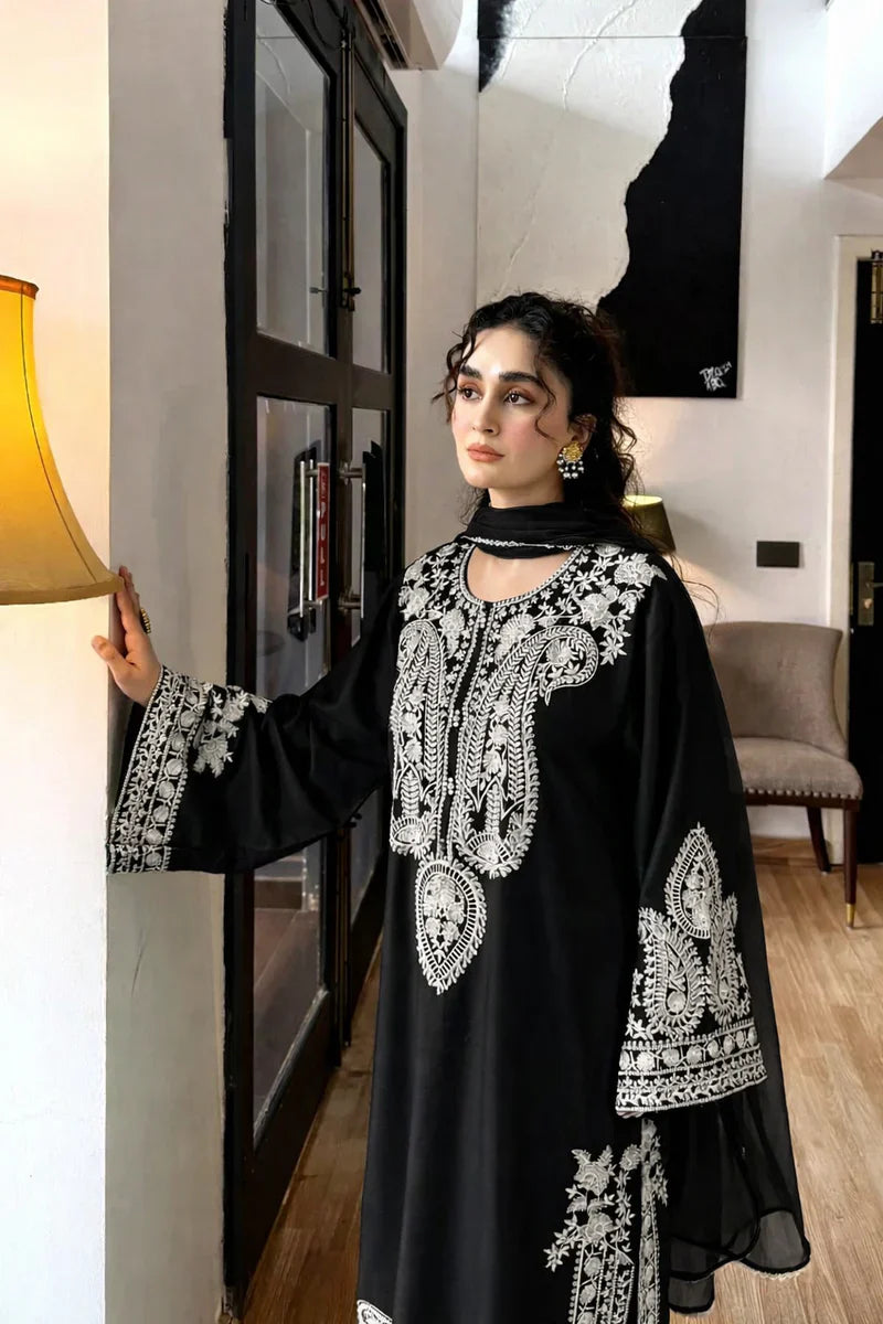 Alyana 3 Piece Embroidery