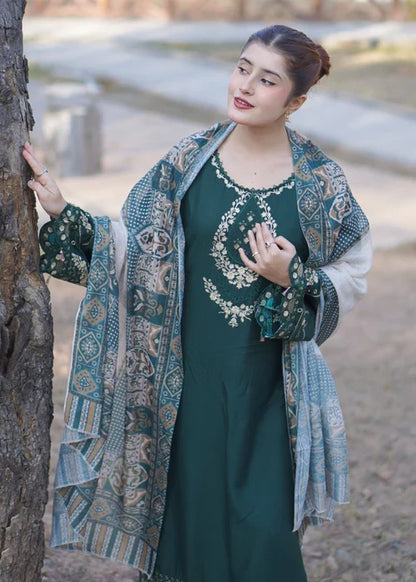 Mannat embroidered 3-piece festive suit by Tehzeeb Libas (view 5)
