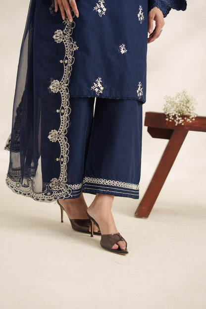 Janan Embroidered 3PC