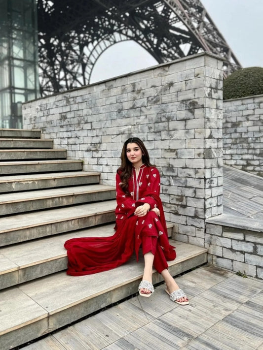 Layll | Red Embroidered Summer Linen 3-Piece Suit