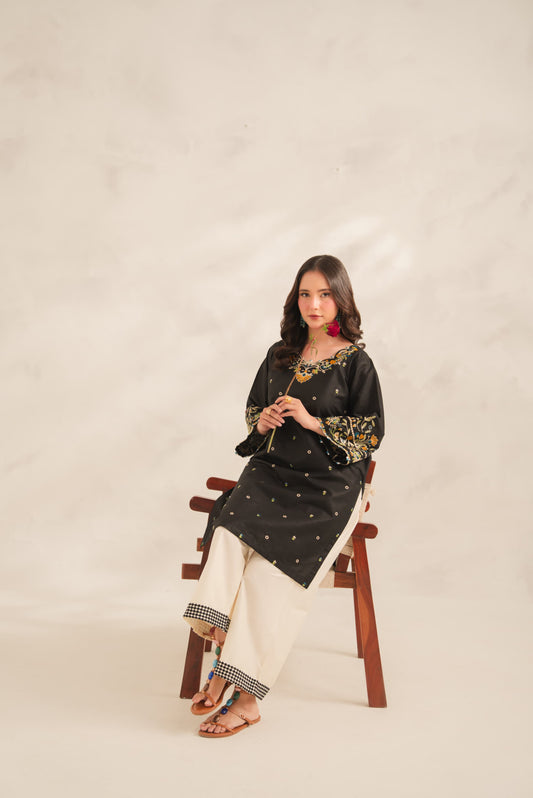 Lahri Embroidery 2PC (Plazo)